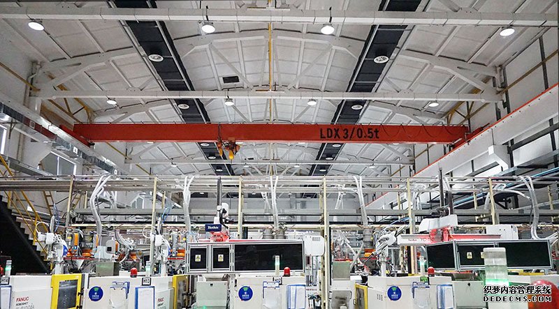 <a href='http://www.lmcranes.net' target='_blank'><u>龙马起重</u></a><a href='http://www.lmcranes.net/a/3/gongyeqizhongji/2015/0301/199.ht' target='_blank'><u>单梁起重机</u></a>